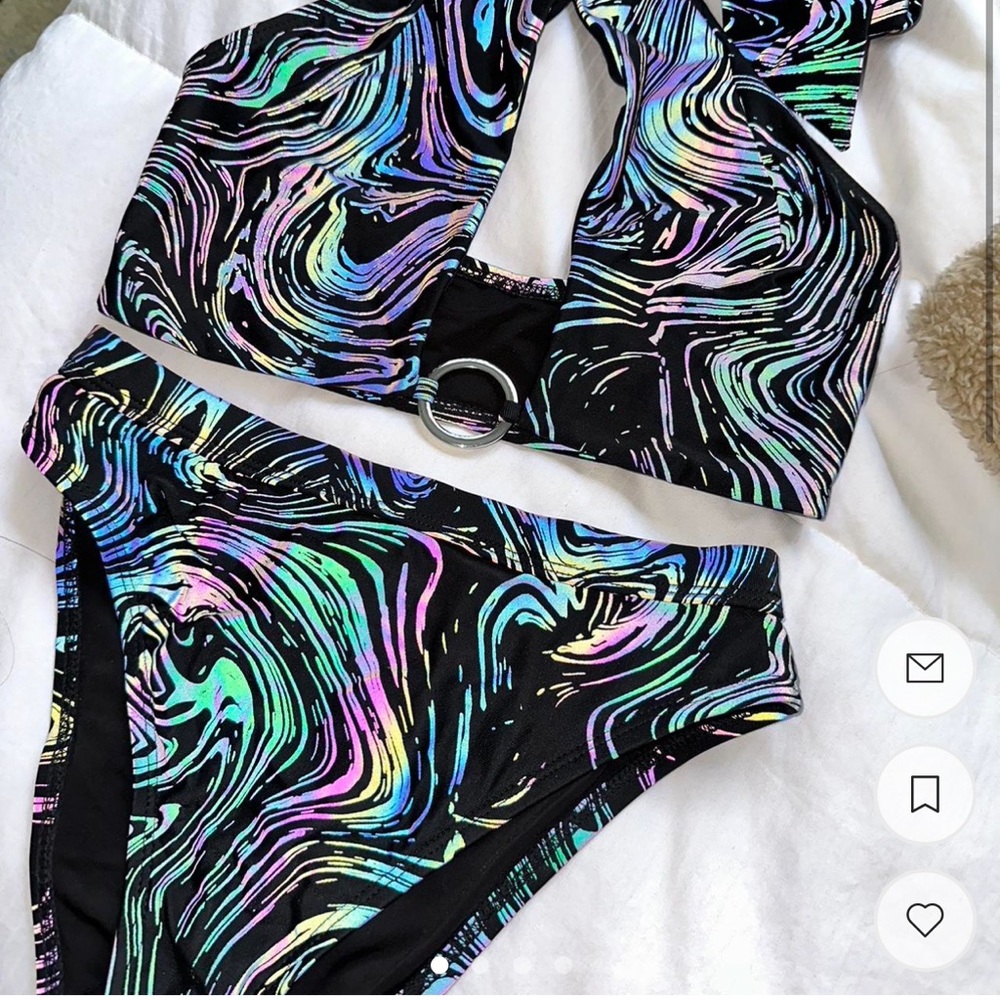 Iheartraves reflective lava set